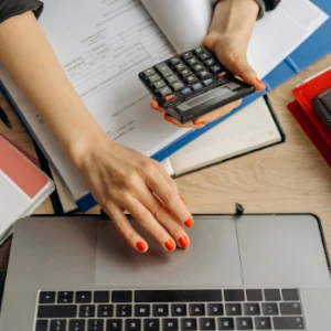 lady using calculator